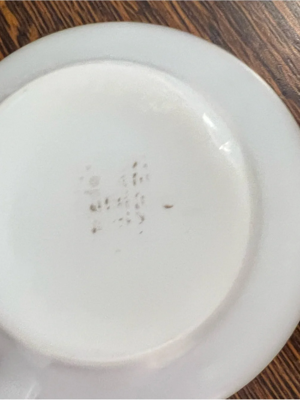 Pyrex milk glass